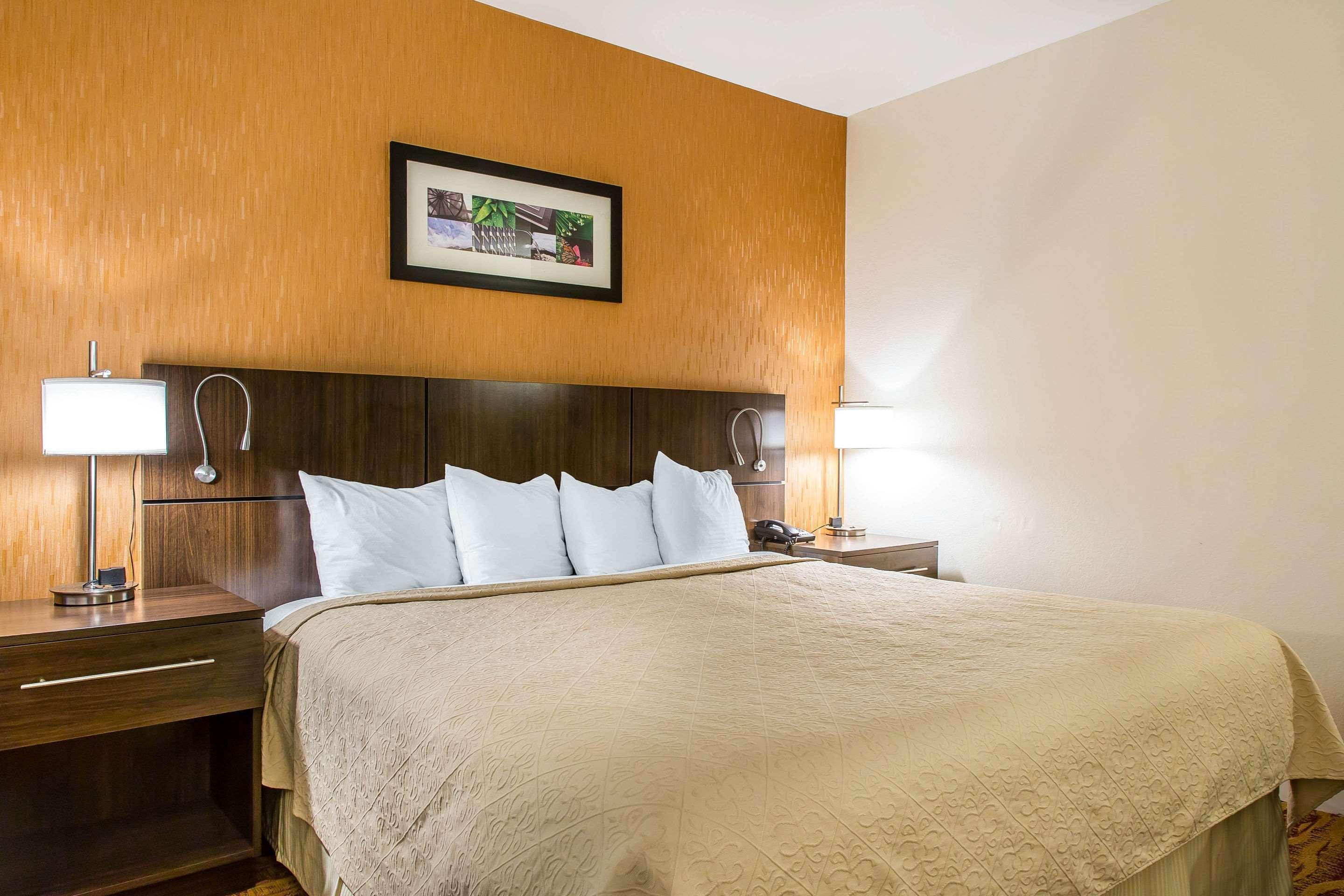 Quality Inn & Suites Middletown - Newport エクステリア 写真