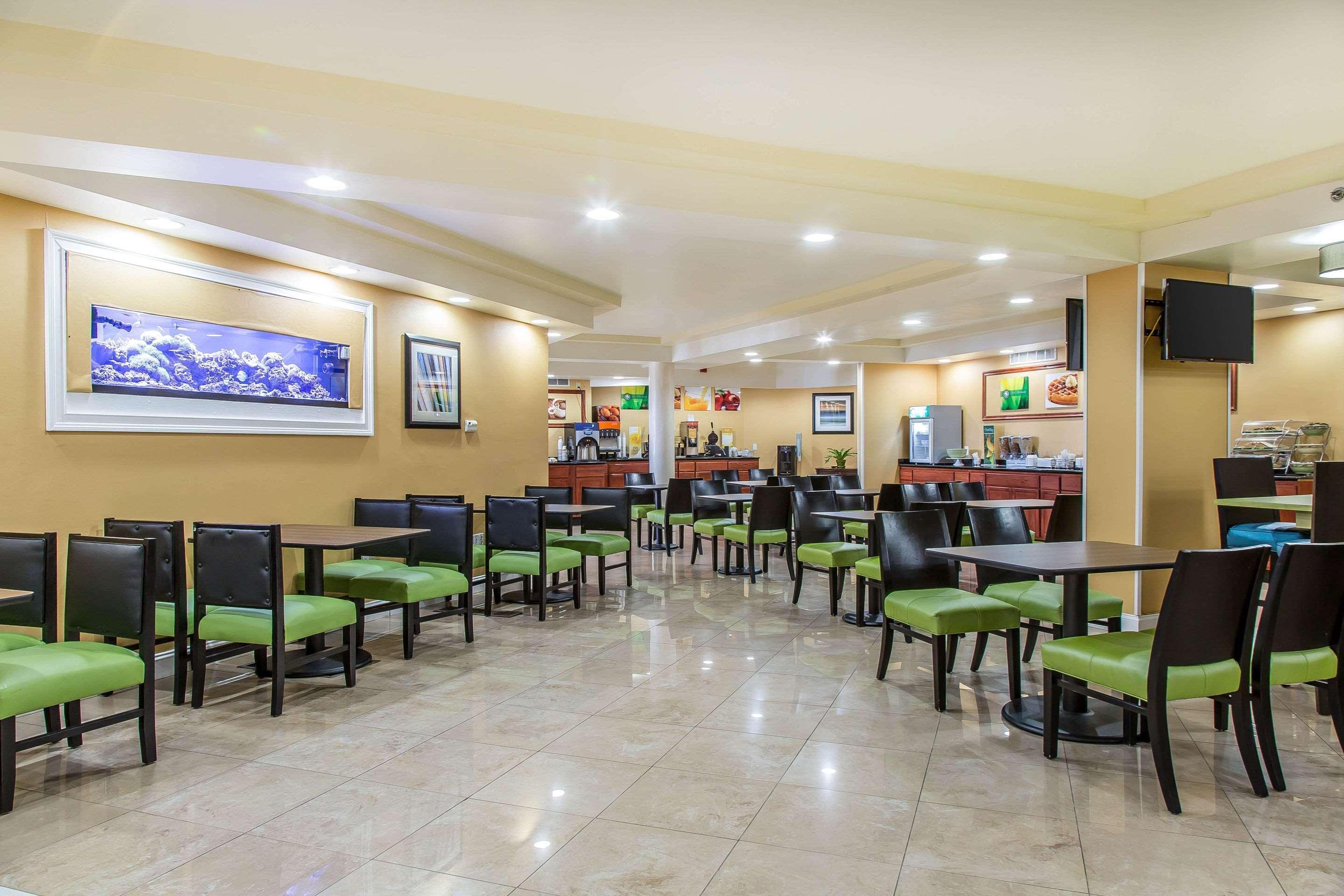 Quality Inn & Suites Middletown - Newport エクステリア 写真