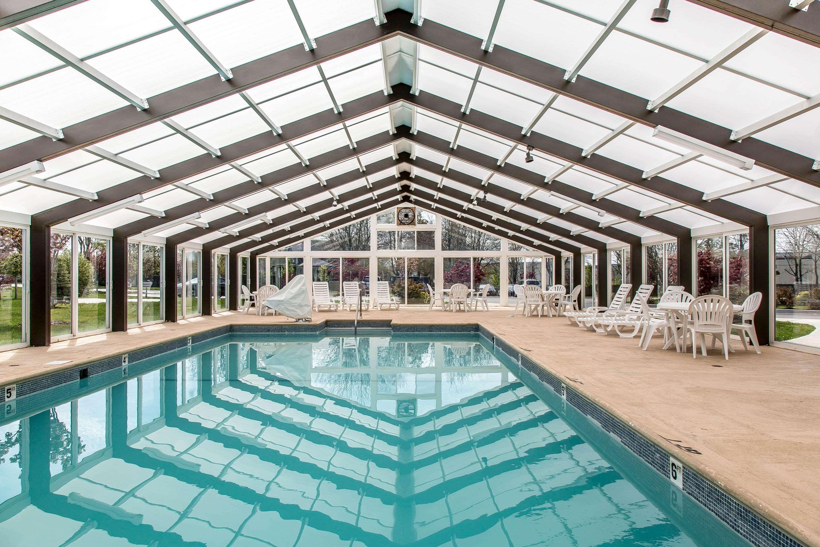 Quality Inn & Suites Middletown - Newport エクステリア 写真