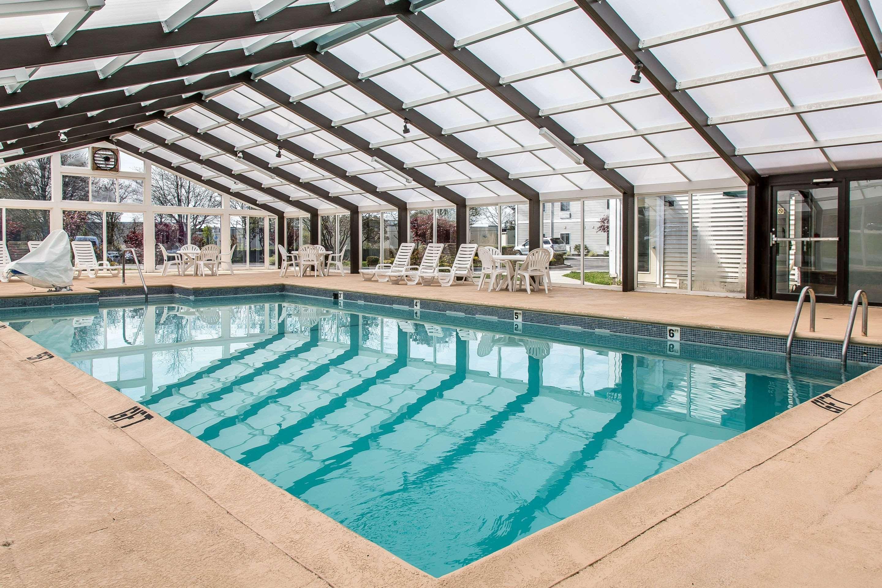 Quality Inn & Suites Middletown - Newport エクステリア 写真