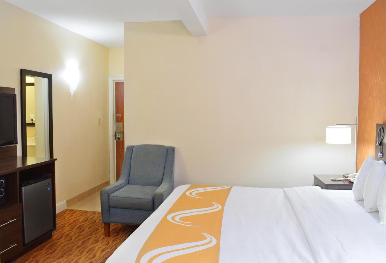 Quality Inn & Suites Middletown - Newport エクステリア 写真